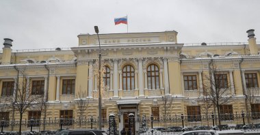 Russian policemen guard near the entrance of Russia's Central Bank headquarters building in Moscow, Russia, Dec. 15, 2023. (EPA Photo)