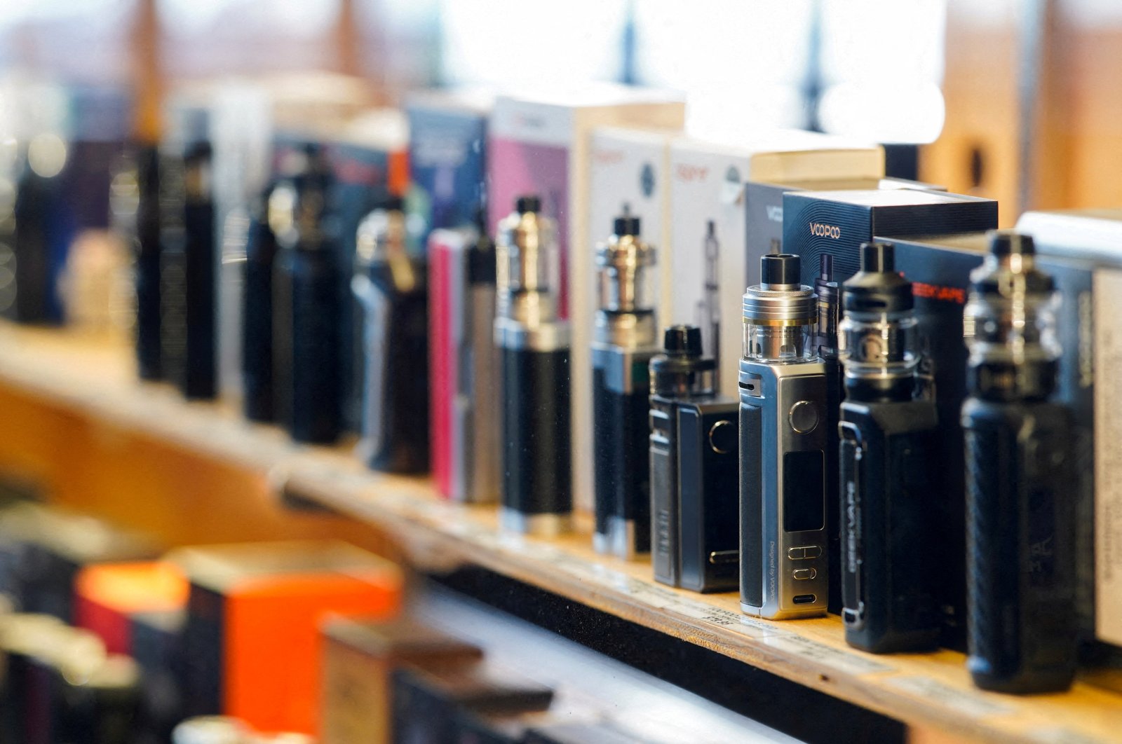 WHO calls on governments to implement bans on electronic cigarettes