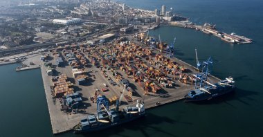 Containers are seen at a port in Izmir province, western Türkiye, Dec. 22, 2021. (AA Photo)