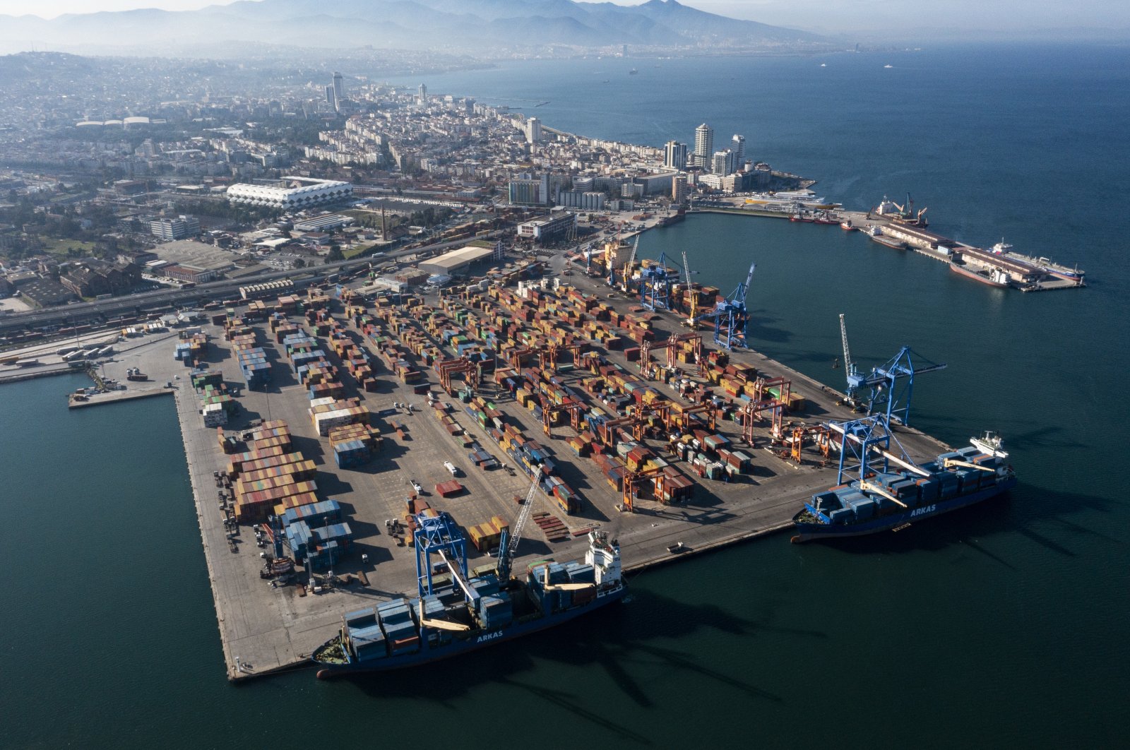 Containers are seen at a port in Izmir province, western Türkiye, Dec. 22, 2021. (AA Photo)