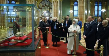 First lady Emine Erdoğan visited the Hungarian Parliament Building, one of the most important symbolic buildings of Budapest and one of the favorite tourist attractions, Dec.18, 2023. (AA Photo)
