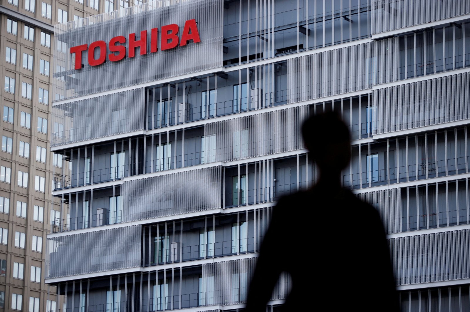 The logo of Toshiba Corp. is displayed at the company&#039;s building in Kawasaki, Japan, April 5, 2023. (Reuters Photo)