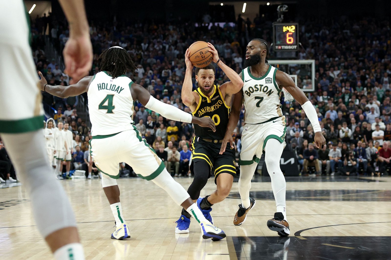 Curry’s magical shot seals Warriors’ OT victory against Celtics