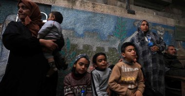 Relatives of a deceased Palestinian mourn in Rafah, southern Gaza Strip, Palestine, Dec. 21, 2023. (AFP Photo)