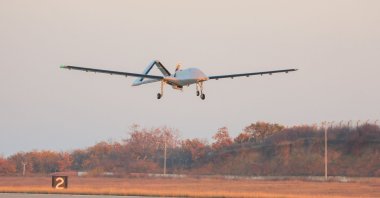 Türkiye&#039;s new aircraft carrier-capable combat drone, the Bayraktar TB3, is seen in the air during an endurance test flight, Tekirdağ, northwestern Türkiye, Dec. 20, 2023. (AA Photo)