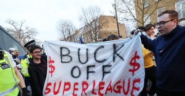 Football fans gather to protest the introduction of the European Super League, London, U.K., April 20, 2021. (Getty Images Photo)