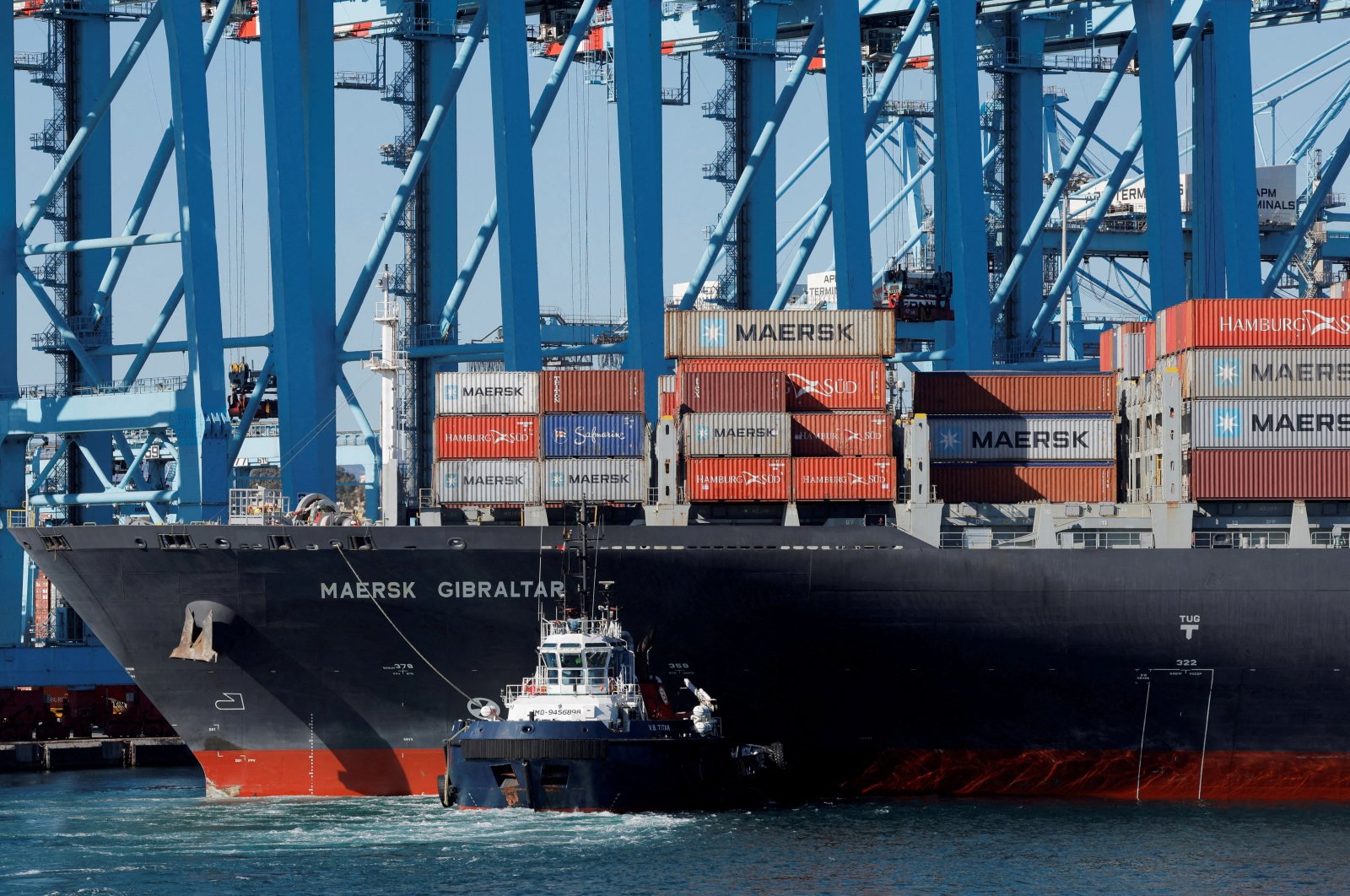 Containers are seen on Maersk&#039;s container ship Maersk Gibraltar at the APM Terminals in the port of Algeciras, Spain, Jan. 19, 2023. (Reuters Photo)