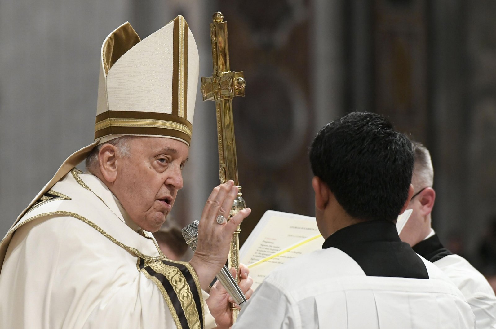 Pope Francis leads a Christmas mass in Saint Peter&#039;s Basilica at the Vatican, Dec. 24, 2023. (EPA Photo)