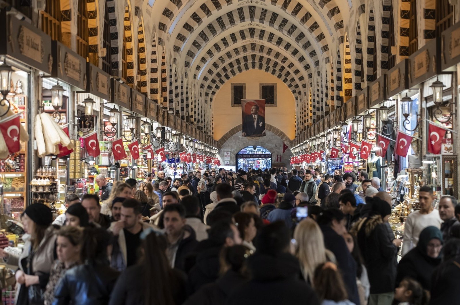 Türkiye’s economic confidence rises 1.1% in December