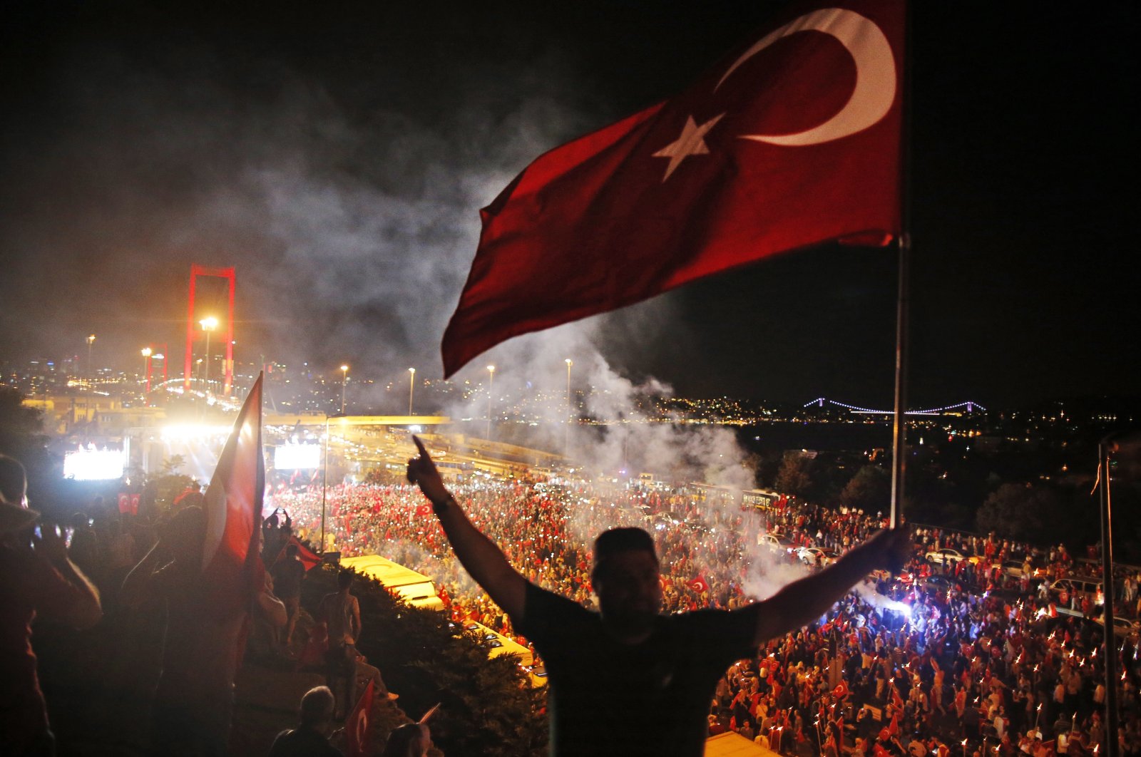 People celebrate victory over FETÖ&#039;s coup attempt, in Istanbul, Türkiye, July 21, 2016. (AP Photo)