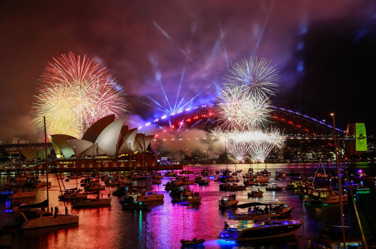 Fireworks light up the sky over the Sydney Harbour Bridge and the Sydney Opera House during New Year&#039;s celebrations, in Sydney, Australia, Jan. 4, 2023. (Getty Images)