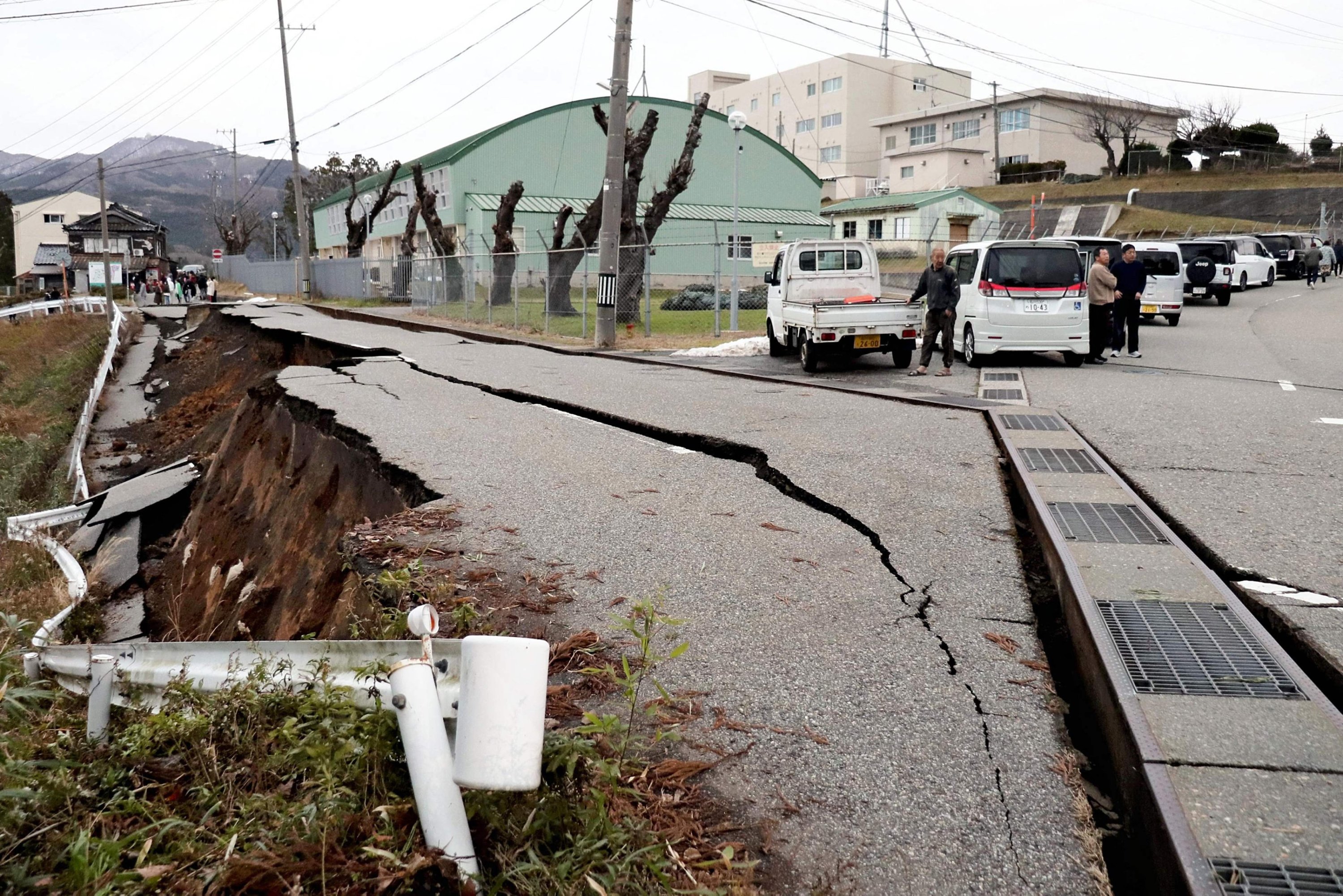 4 killed after magnitude 7.5 earthquake jolts Japan | Daily Sabah