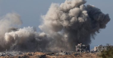 Smoke rises after Israeli strikes on the Gaza Strip, Palestine, Jan. 7, 2024. (EPA Photo)