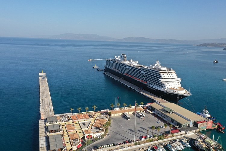 An aerial view of the cruiser docked in a port of Kuşadası, western Türkiye, Jan. 8, 2024. (AA Photo)