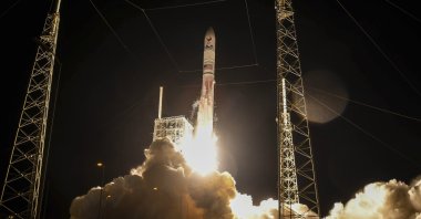 A United Launch Alliance Vulcan rocket carrying Astrobotic’s lunar lander lifts off from Cape Canaveral Space Force Station for its inaugural launch, Florida, U.S., Jan. 8, 2024. (Craig Bailey/Florida Today via AP)