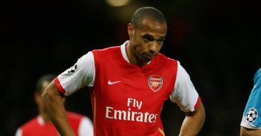A dejected Thierry Henry of Arsenal looks on as the final whistle blows during the UEFA Champions League round of 16 second leg match against PSV Eindhoven at the Emirates Stadium, London, U.K., March 7, 2007.  (Getty Images Photo)
