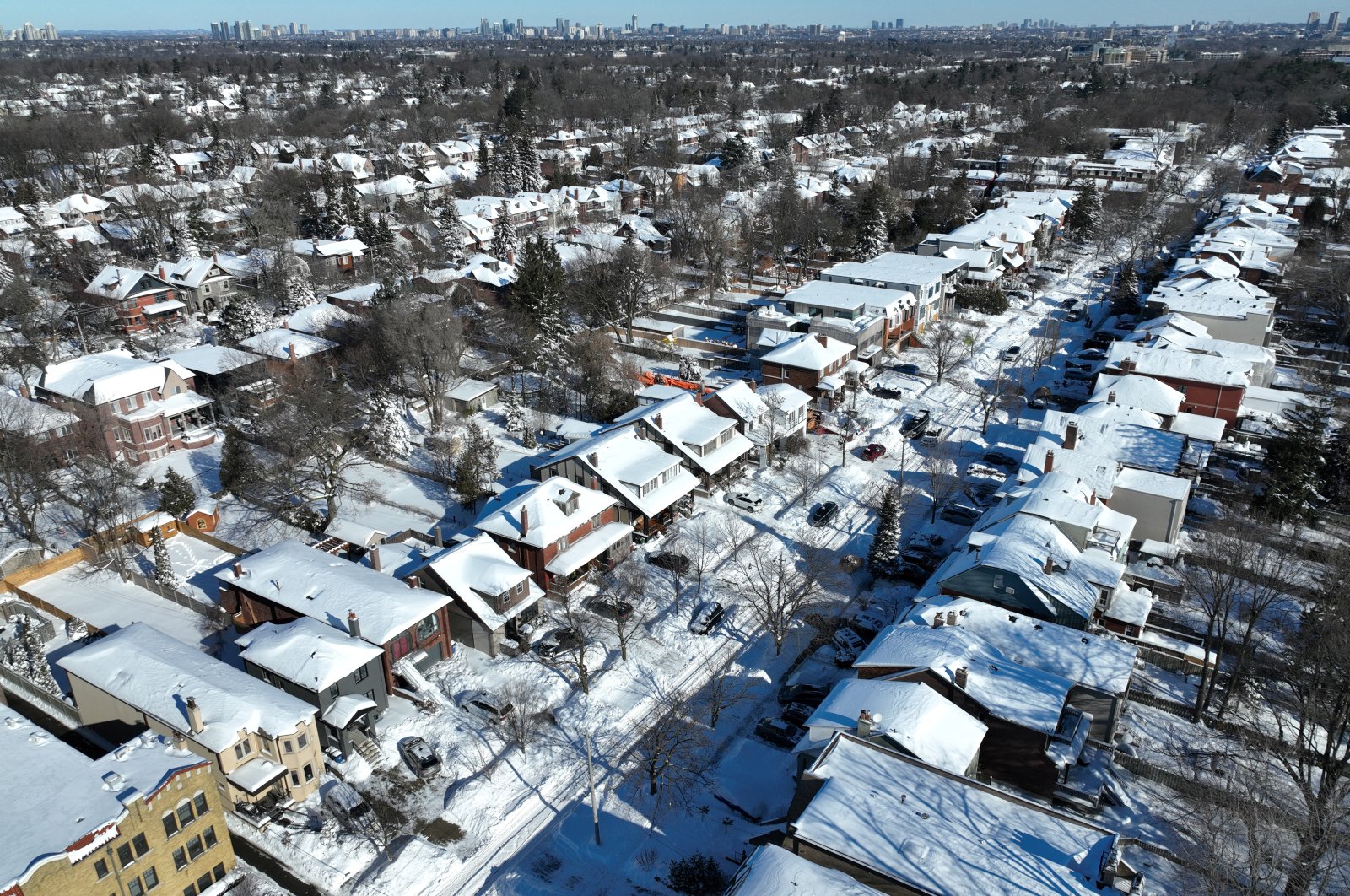 A residential neighborhood is covered in snow, in Toronto, Ontario, Canada, Jan. 18, 2022. (Reuters Photo)