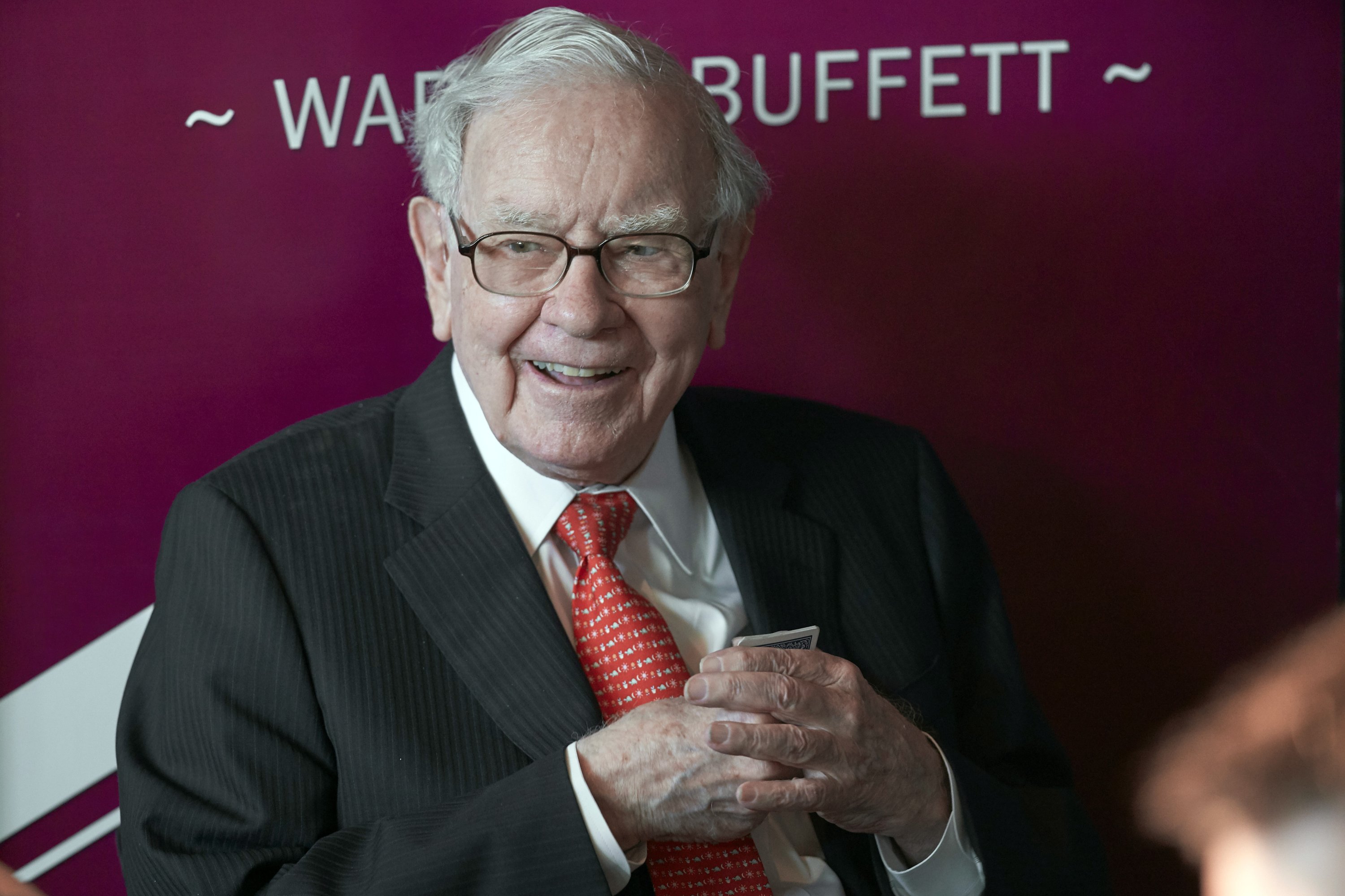 Warren Buffett, chair and CEO of Berkshire Hathaway, smiles as he plays bridge following the annual Berkshire Hathaway shareholders meeting, Omaha, Nebraska, U.S., May 5, 2019. (AP Photo)