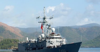 The Turkish frigate TCG Gemlik, prepares to sail toward the coast of Somalia for a NATO mission, Muğla, Türkiye, Feb. 1, 2010. (AP Photo)