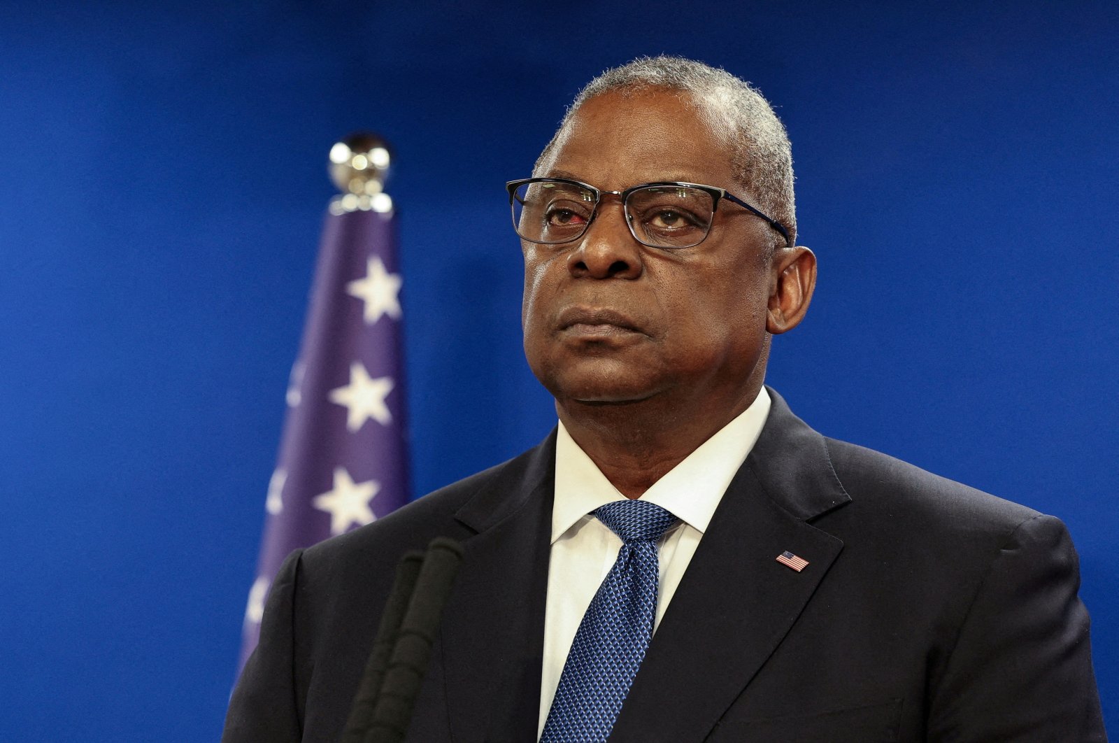 U.S. Secretary of Defense Lloyd Austin looks on during a joint press conference with Israeli Defense Minister Yoav Gallant at Israel&#039;s Ministry of Defense in Tel Aviv, Israel Dec. 18, 2023. (Reuters File Photo)