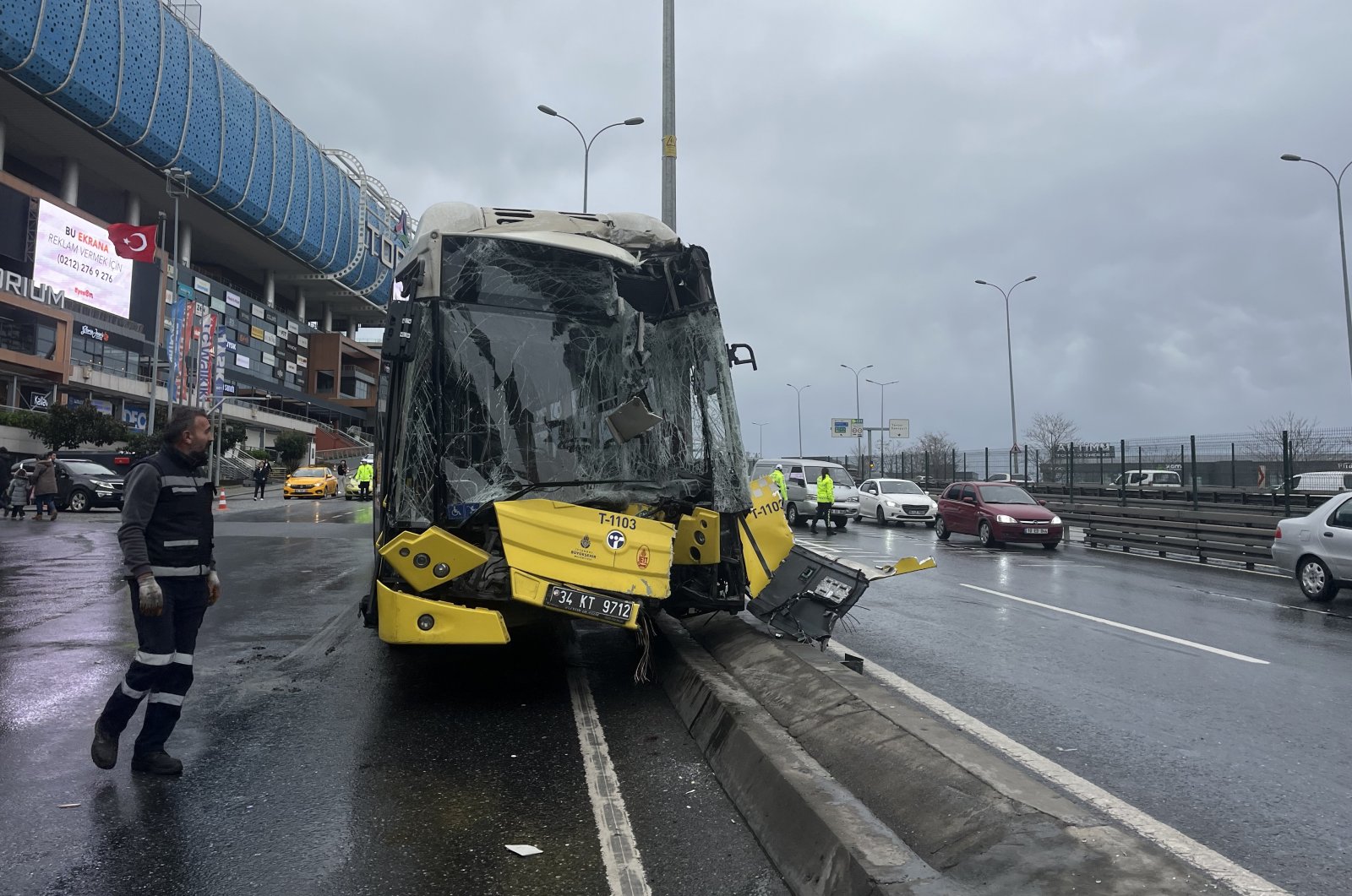 An official inspects a bus after an accident in Esenyurt, Istanbul, Türkiye, Jan. 7, 2024. (IHA Photo)