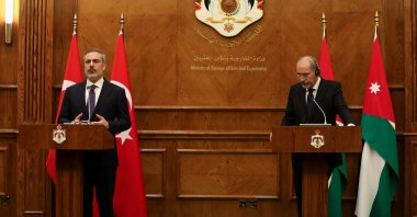 Foreign Minister Hakan Fidan (L) attends a press conference with Jordanian Foreign Minister Ayman Safadi in Amman, Jordan, Jan. 18, 2024. (Reuters Photo)