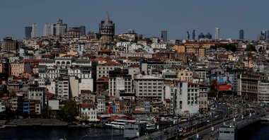 Galata Bridge, historical Galata Tower, and residential areas are pictured in Istanbul, Türkiye, April 27, 2020. (Reuters File Photo)