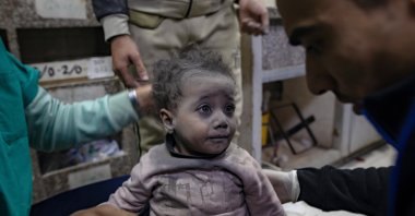 An injured child receives treatment inside Nasser Hospital in Khan Younis, southern Gaza Strip, following Israeli air strikes, Jan.12, 2024. (EPA File Photo)