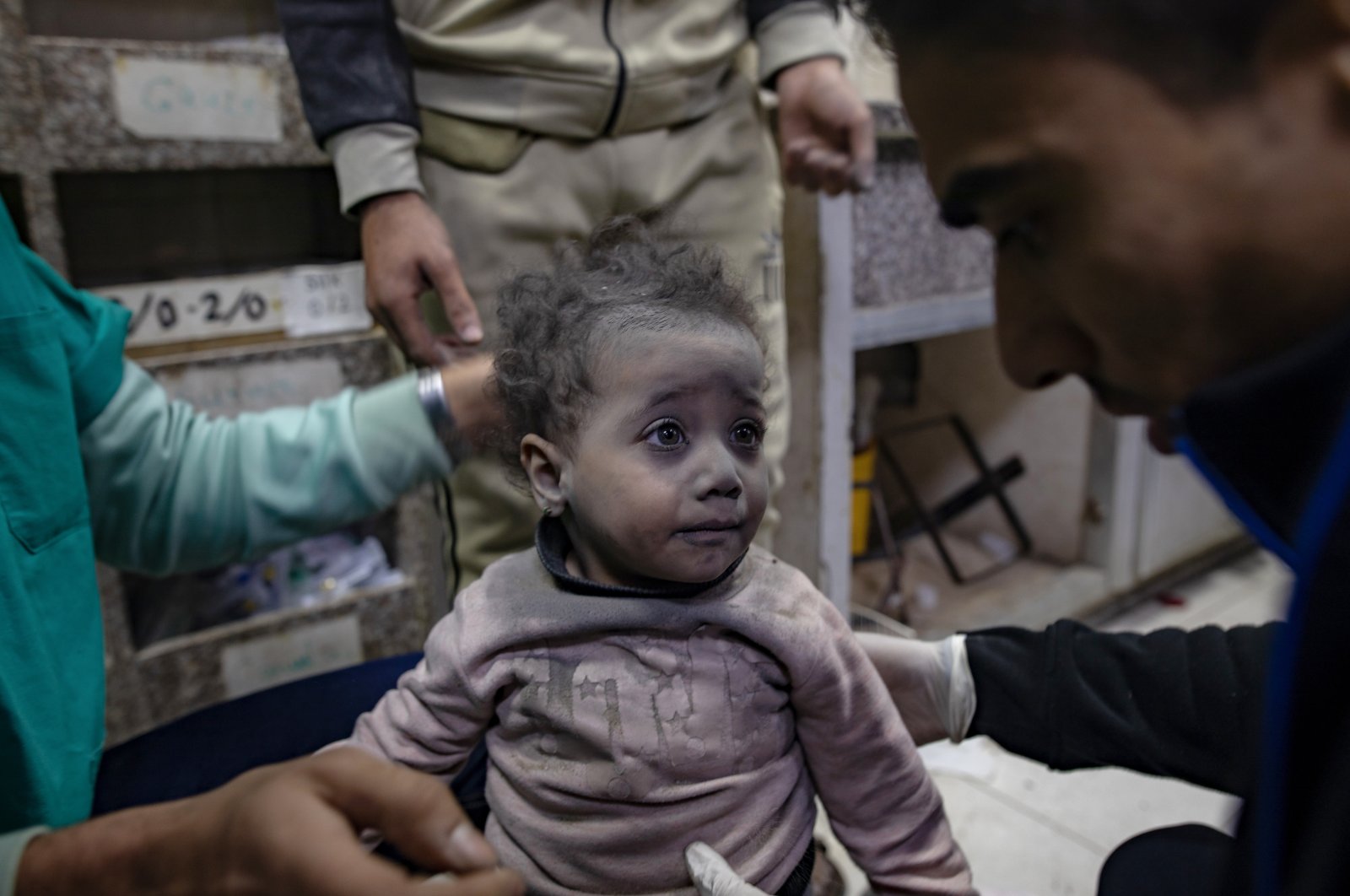 An injured child receives treatment inside Nasser Hospital in Khan Younis, southern Gaza Strip, following Israeli air strikes, Jan.12, 2024. (EPA File Photo)