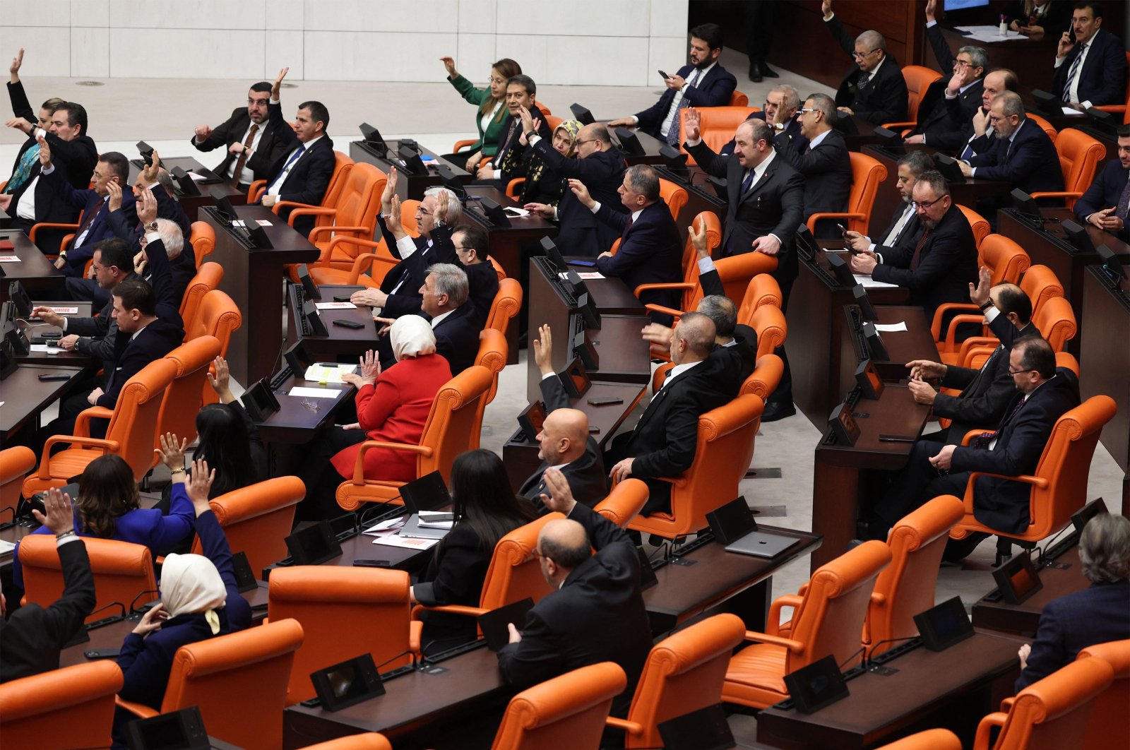 Lawmakers attend a session before voting on a bill regarding Sweden&#039;s accession to NATO, at Parliament in Ankara, Türkiye, Jan. 23, 2024. (AFP Photo)