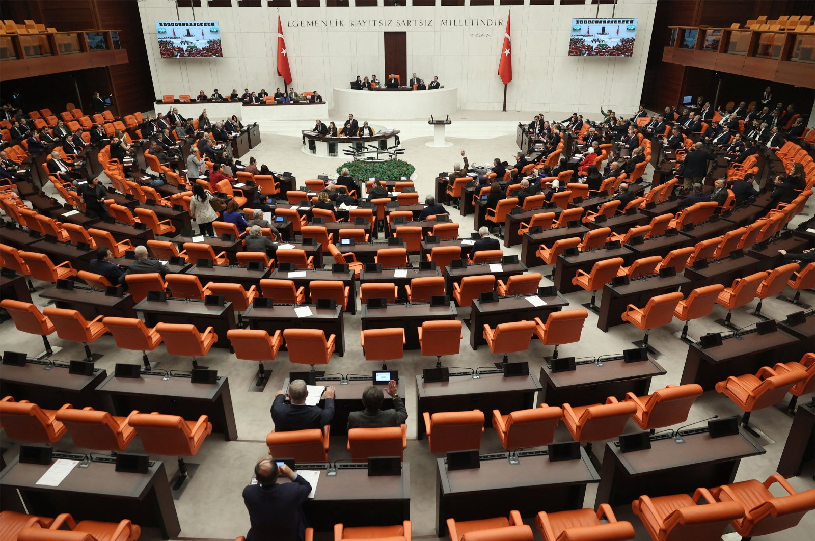 Lawmakers attend a session before voting on a bill regarding Sweden&#039;s accession to NATO at Parliament, in the capital Ankara, Türkiye, Jan. 23, 2024. (AFP Photo)