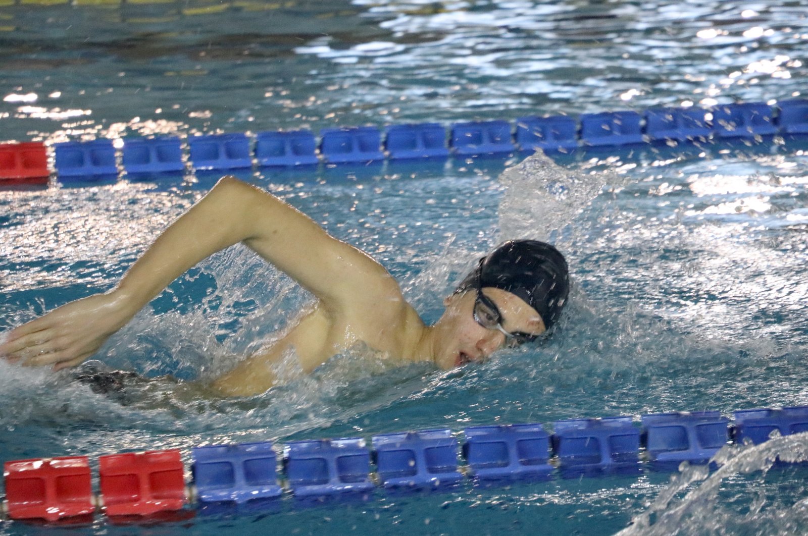 Kuzey Tunçelli trains for the World Swimming Championships, Erzurum, Türkiye, Jan. 20, 2024. (AA Photo)