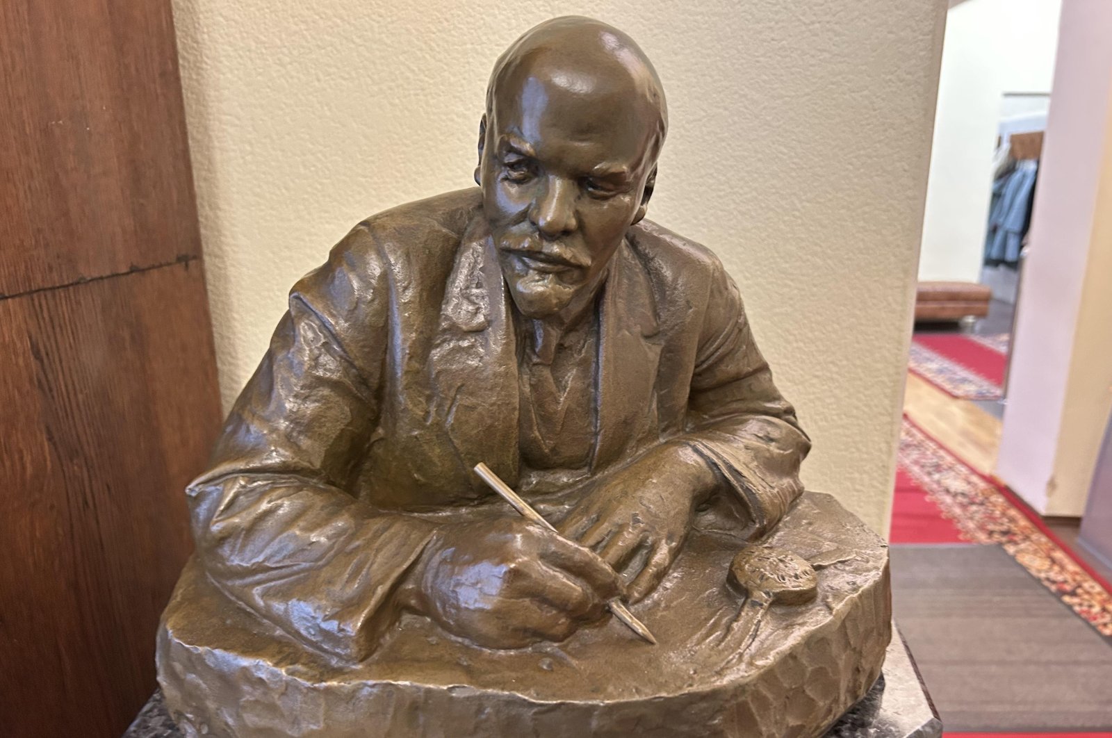 A Lenin memorial in the Gorki Leninskiye museum complex commemorates the revolutionary leader Vladimir Ilyich Ulyanov, Moscow, Russia. (dpa Photo)