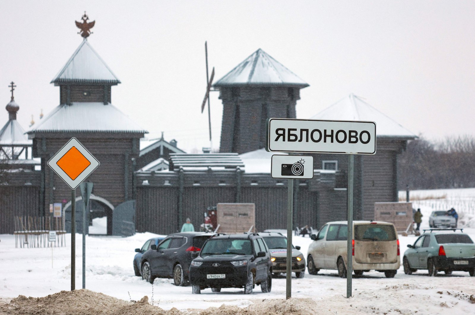 A road sign sits in the village of Yablonovo near the Russian IL-76 military transport plane crash site, Belgorod region, Moscow, Jan. 24, 2024. (AFP Photo)