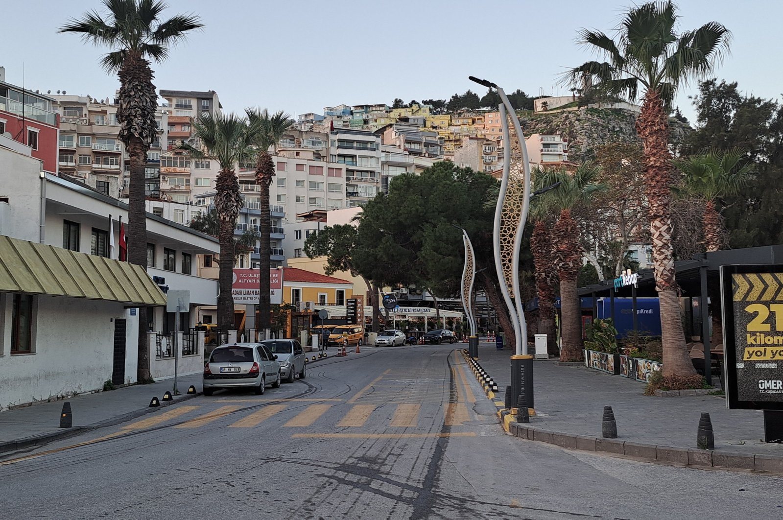 An empty street following the earthquake in Kuşadası district in Aydın province, Jan. 27, 2024. (AA Photo)