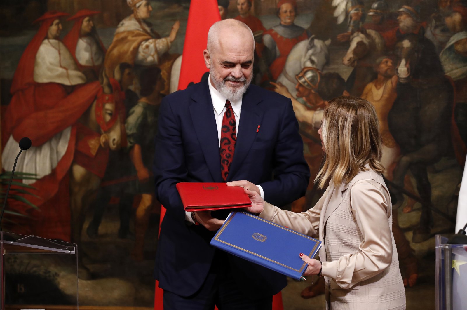 Italian Prime Minister, Giorgia Meloni receives the Prime Minister of the Republic of Albania, Edi Rama at Palazzo Chigi to draw up a memorandum of understanding between Italy and Albania on the management of migrant flows in Rome, Nov. 6, 2023 (Reuters File Photo)