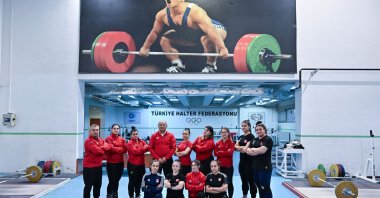 Turkish women&#039;s national weightlifters pose for a photo at the Eryaman Türkiye Olympic Preparation Center, Ankara, Türkiye, Jan. 25, 2024. (AA Photo)