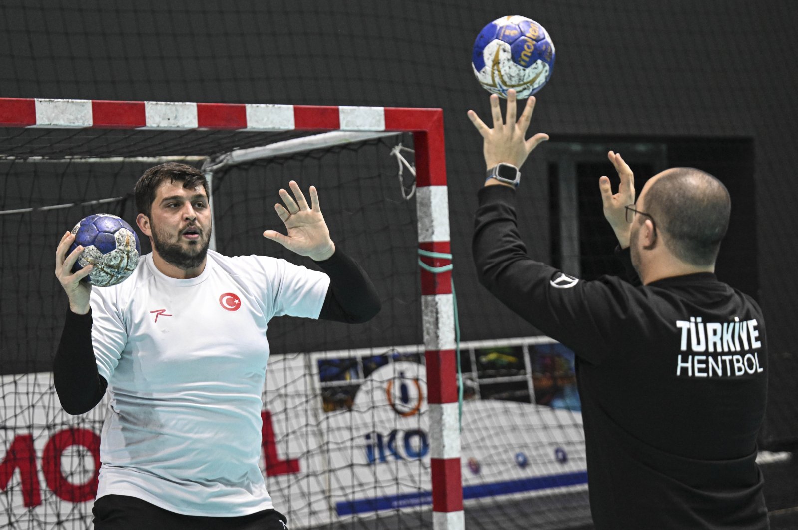 Turkish national handball men&#039;s team goalkeeper Mehmet Emre trains in Hatay, Türkiye, Jan. 31, 2024. (AA Photo)