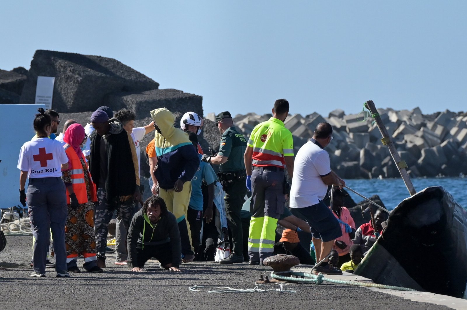 A group of 66 migrants onboard a wooden boat (&#039;cayuco&#039;) arrive at La Restinga port in El Hierro island, the Canaries, Spain, Jan. 11, 2024. (EPA Photo)