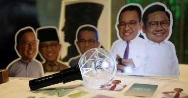 Decorations depicting presidential candidate Anies Baswedan and his running mate Muhaimin Iskandar during the Humanies Cup Sleeve Event at the Kopi Nako cafe, Jakarta, Indonesia, Feb. 4, 2024. (Reuters Photo)