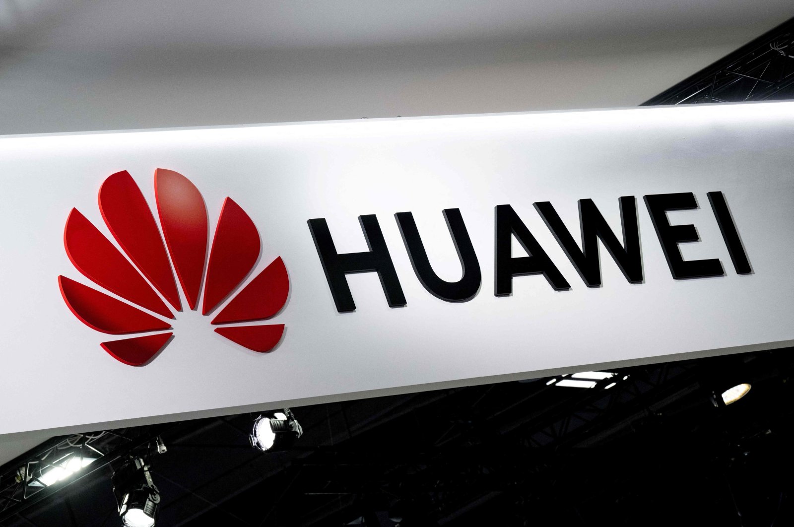 A photo shows the Chinese technology company Huawei logo during the Vivatech technology startups and innovation fair in Paris, France, June 14, 2023. (AFP File Photo)