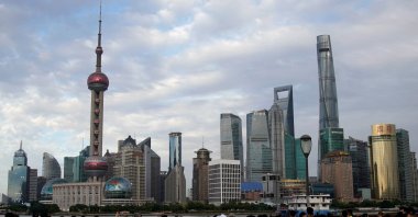 People visit the Bund in front of Shanghai&#039;s financial district of Pudong, Shanghai, China, Sept. 28, 2017. (Reuters Photo)