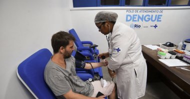 A patient receives treatment, at a dengue fever emergency medical care unit, Rio de Janeiro, Brazil, Feb. 5, 2024. (Reuters Photo)