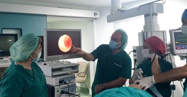 Staff attend to a patient in Farabi Hospital, Trabzon, northern Türkiye, April 23, 2023. (DHA Photo)