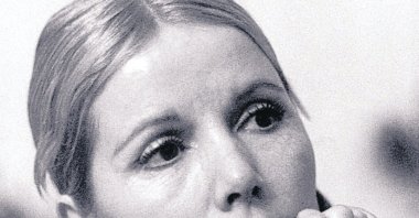 A portrait of famous Turkish writer Füruzan by renowned photographer Ara Güler. (Sabah Archive Photo)