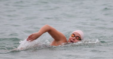 Turkish diver Bengisu Avcı trains ahead of the Cook Strait challenge, Çanakkale, Türkiye, Jan. 21, 2023. (AA Photo)