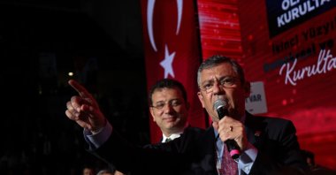 CHP chair Özgür Özel speaks (R) as Istanbul Mayor Ekrem İmamoğlu watches him during party's congress, in the capital Ankara, Türkiye, November 5, 2023. (Getty Images) 