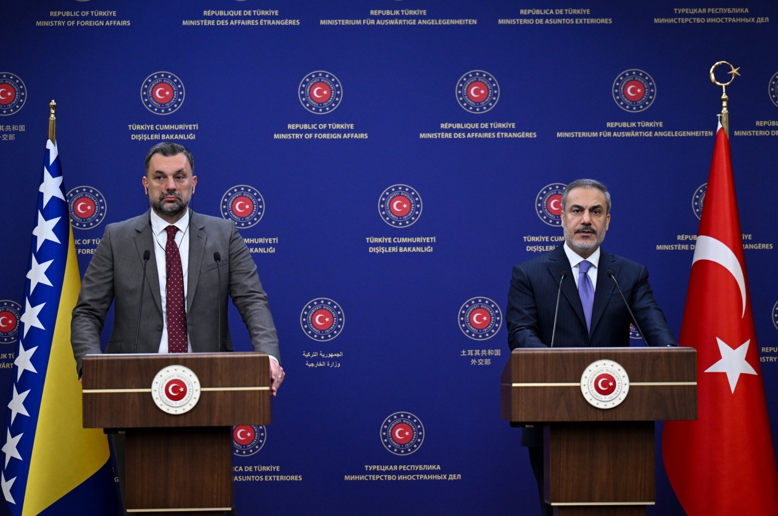 Foreign Minister Hakan Fidan (R) speaks at a joint news conference with his Bosnian counterpart Elmedin Konakovic, in the capital of Ankara, Türkiye, Nov. 16, 2023. (AA Photo)