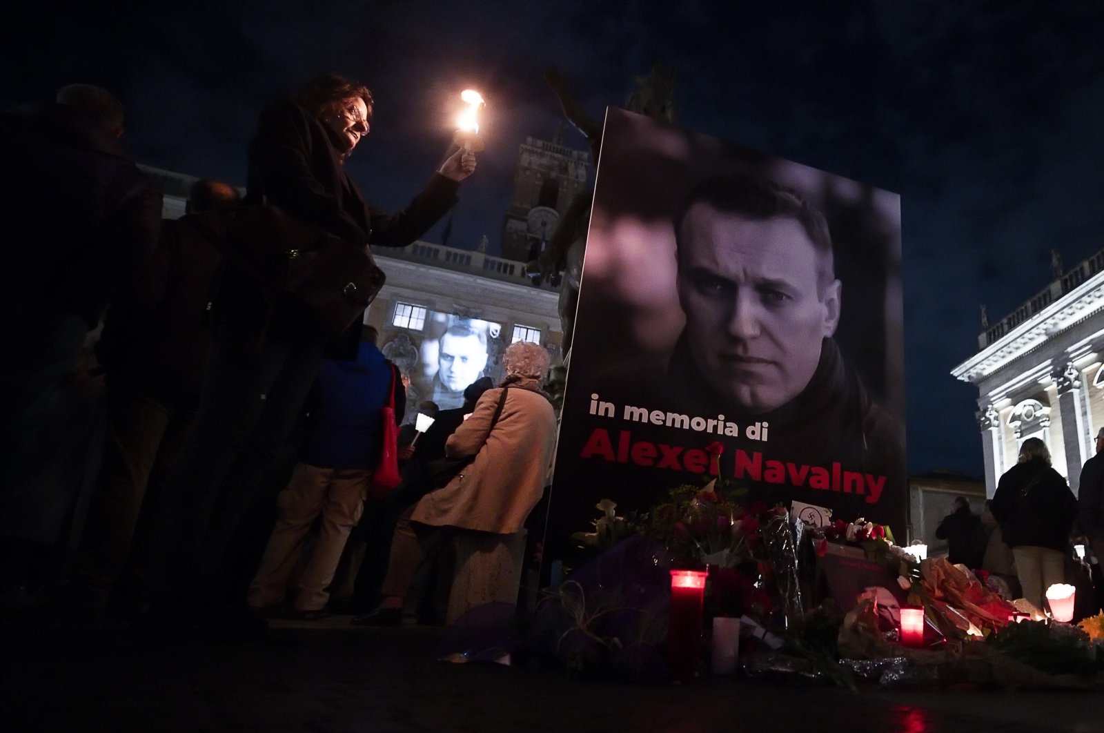 People pay their respects as they attend a procession in memory of Russian opposition leader Alexei Navalny, Rome, Italy, Feb. 19, 2024. (EPA Photo)