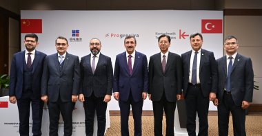 Vice President Cevdet Yılmaz (C) attends a ceremony to mark an agreement between Türkiye's Progresiva Energy Investments and China's Harbin Electric International, Ankara, Türkiye, Feb. 21, 2024. (AA Photo)